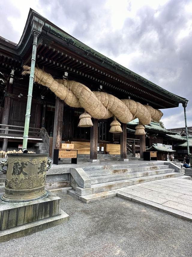 CMで話題となった光の道  3つの日本一がある神社