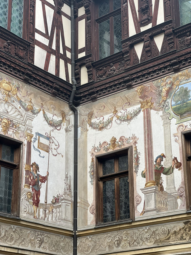 Peleș Castle: Timeless Elegance