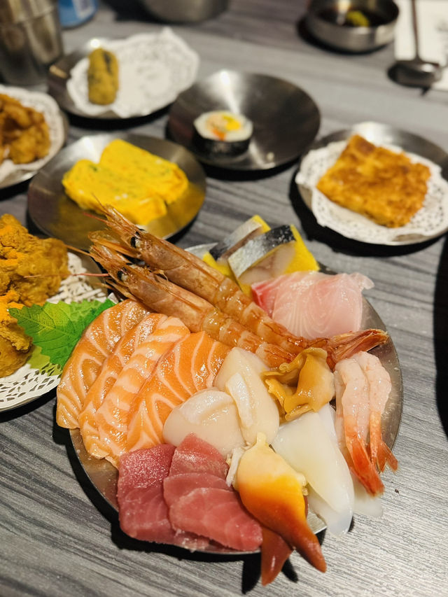 仼食韓燒之必叫三文魚刺身🍣