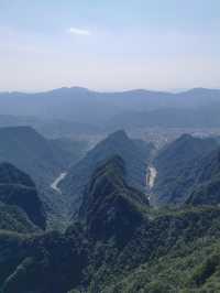 🇨🇳 Tianmen Mountain: Capturing the Magic Through the Keyhole