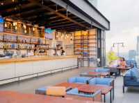 Brewski Rooftop บาร์คราฟต์เบียร์