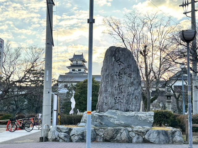 🇯🇵【愛媛県】幻想的なライトアップが人気！今治城🏯^ ^