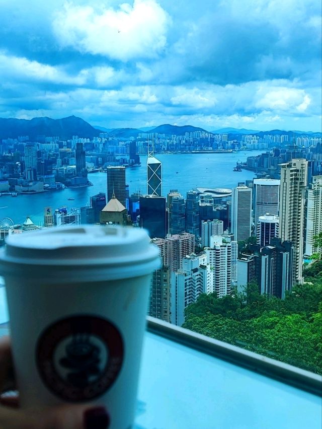 The Peak: Hong Kong’s Ultimate Skyline Viewpoint 🌄🏙️