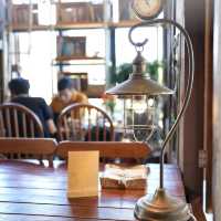 🎂 Let Me Tell You Our Story Cafe