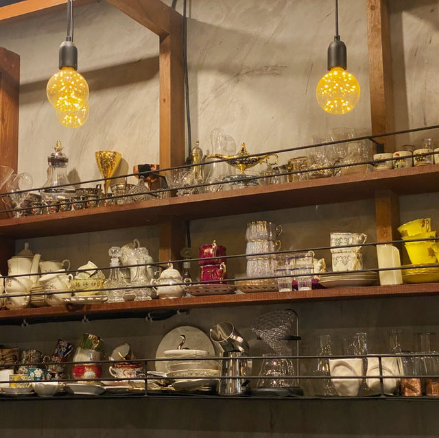 BARN ซักผ้า - คาเฟ่ & บาร์ลับ เมืองอุบลฯ