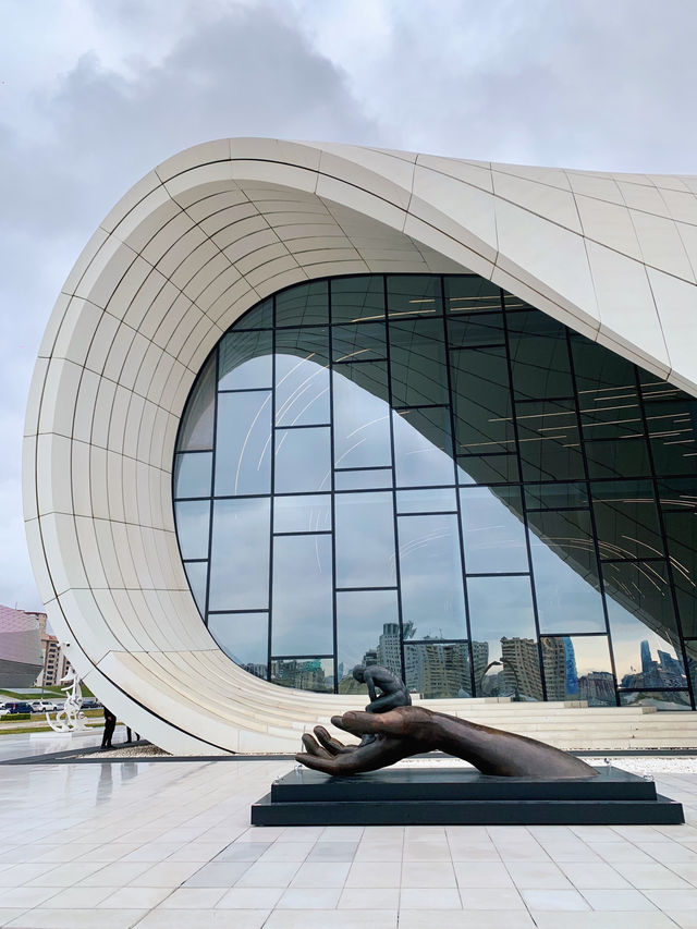 Heydar Aliyev Cultural Center: Where Modern Design Meets Azerbaijani Heritage