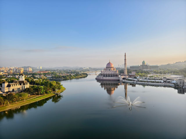 Moments to Memories with 5 Star Stunning Putrajaya Lakeview