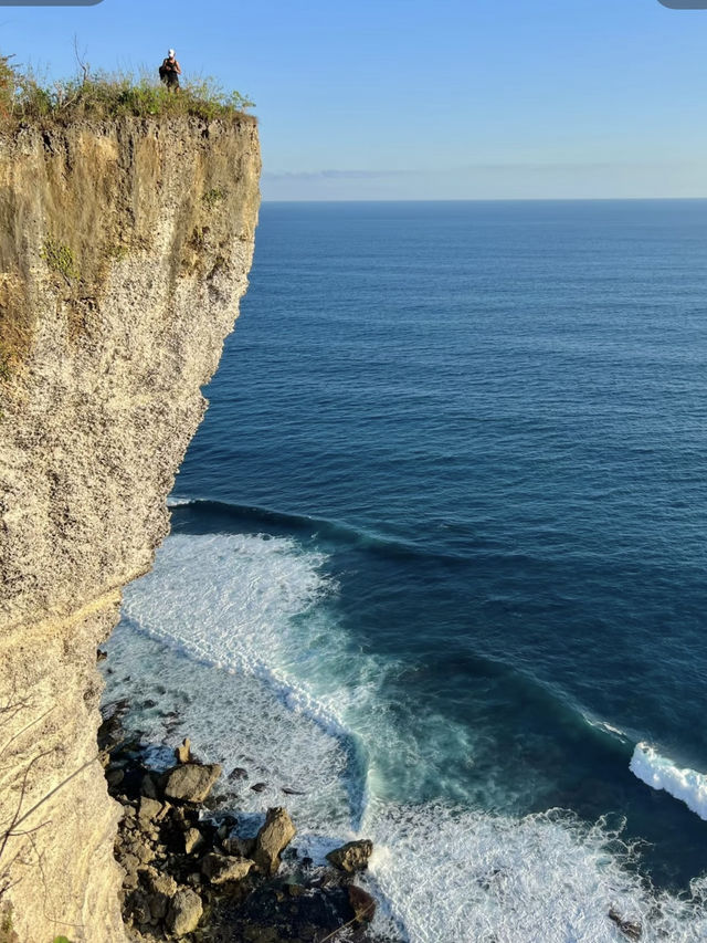 Karang Boma Cliff: Bali’s Breathtaking Coastal Viewpoint 