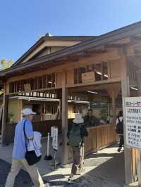 「金閣寺｜黄金に輝く京都の世界遺産・鹿苑寺」