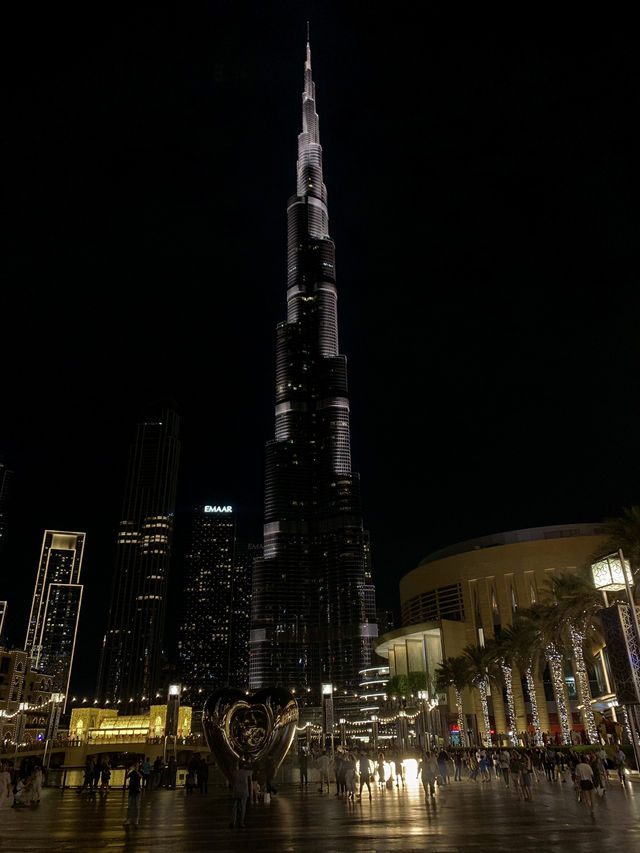 Dubai Mall & The Fountains: The Ultimate Must-Do Experience in Dubai
