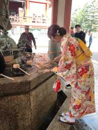 Stepping into Tradition: Sensoji in a Kimono! ⛩️✨