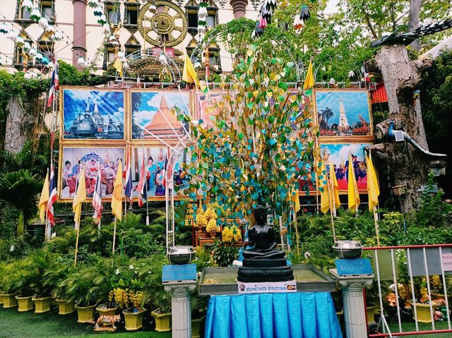 泰國曼谷市中心湄南河畔著名古跡皇家寺廟景點：Wat Pha Si，百年歷史古跡寺廟，適合打卡拍照📸冥想
