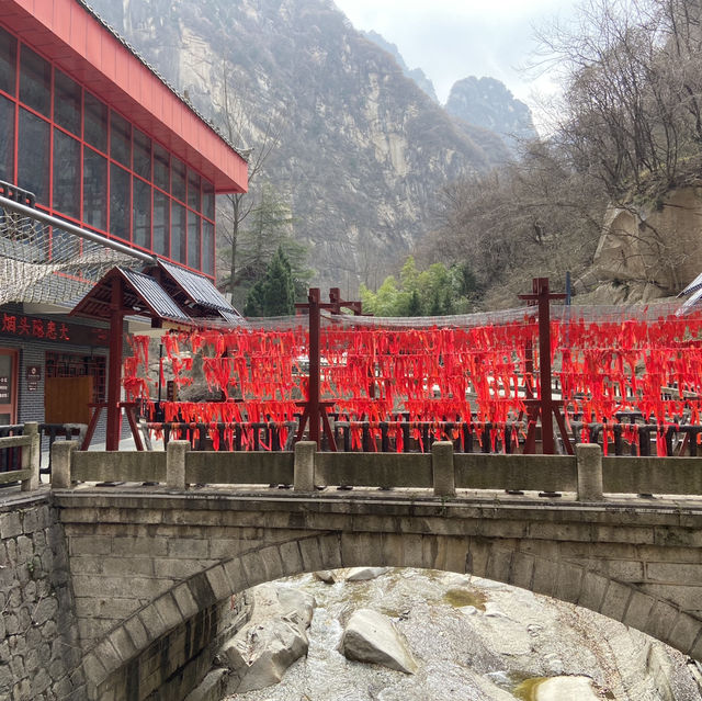華山登山實用指南｜不同體能怎麼選路線？