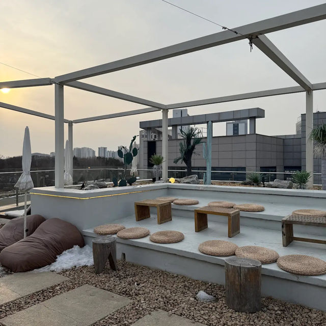 sea front terrace