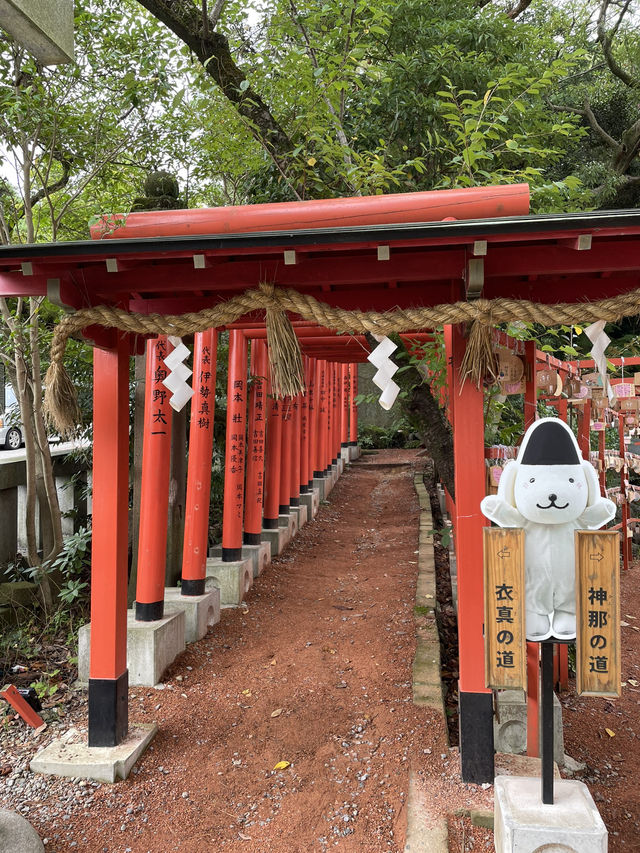 【金沢×石浦神社】コロンとして可愛い水玉模様のお守りや朱塗りの鳥居