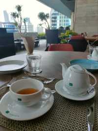 【バンコク】プールサイドでアフタヌーンティー🫖Eastin Grand Hotel Sathorn
