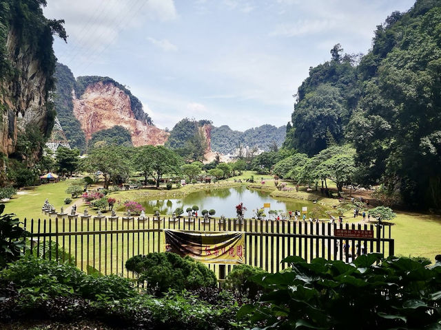 🌄 Kek Lok Tong Cave Temple: Ipoh's Hidden Spiritual Oasis