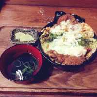 🇯🇵【愛媛県】日本一おいしいカツ丼！行列のできるお店！
