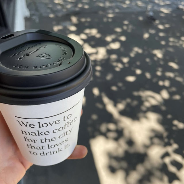 🇦🇺 シングルオリジン豆を使用した高品質なコーヒーが魅力のカフェ