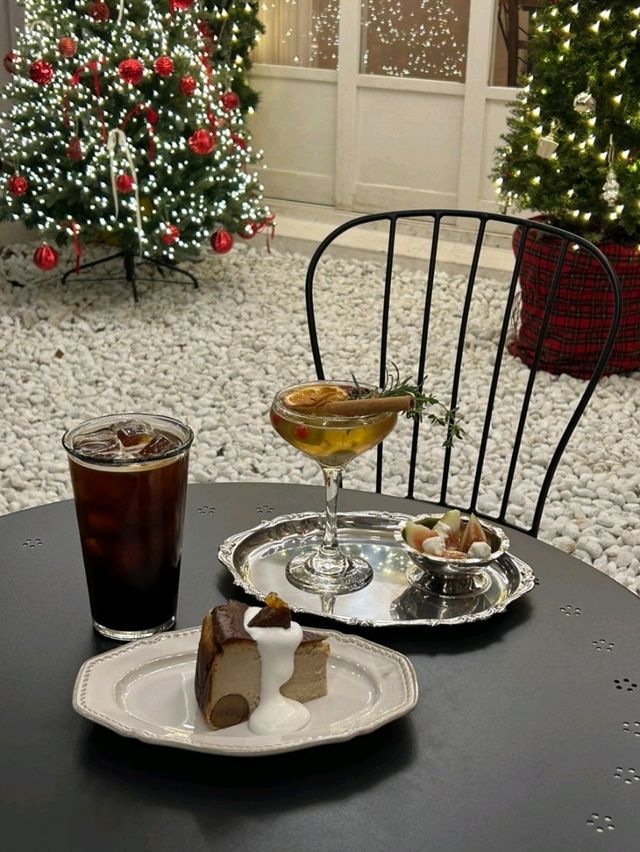 [🇰🇷ソウル]感性あふれるカフェ「villa.1990」で味わう、美味しいデザート時間