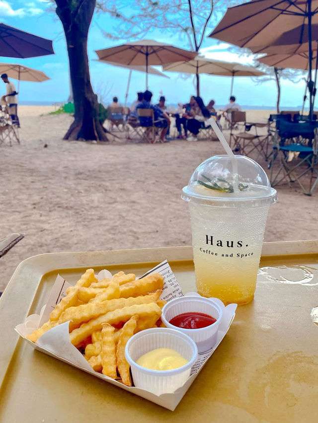 คาเฟ่ริมหาดแสงจันทร์ ฟีลเกาหลี @ระยอง ☕️⛱️