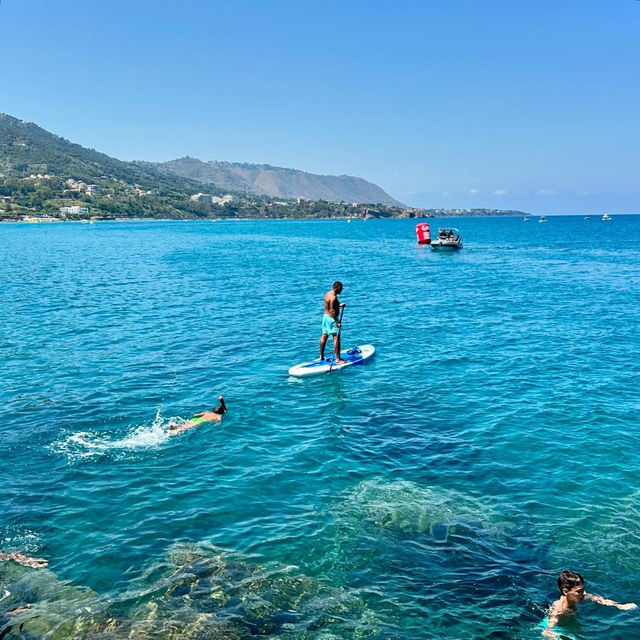 🌊 **Sun, Sand & Sicilian Charm: A Perfect Day at Cefalù Beach!