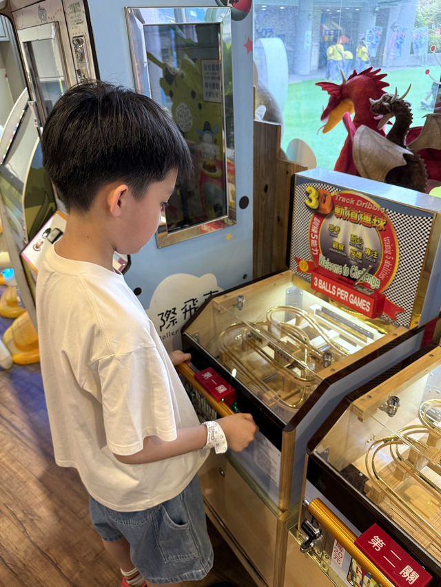 【 大小朋友都啱玩。台北市立兒童新樂園 】  