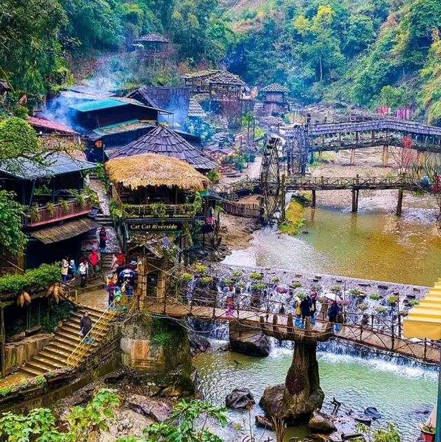 Vietnam: A Tapestry of Culture, Cuisine, and Natural Wonder