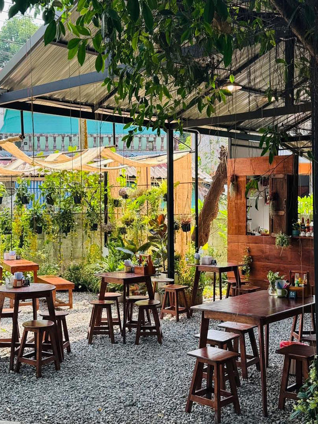 "ข้าวงาย" KhaoNgai Breakfast and Brunch