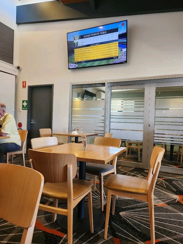 🇦🇺 Great Value Lunch Venue at Zillmere Sports, Brisbane, Australia