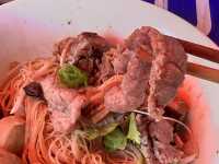 ก๋วยเตี๋ยวเนื้อนายดำ – ตำนานกว่า 40 ปี