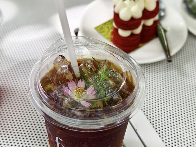 Fleur Café & Eatery 