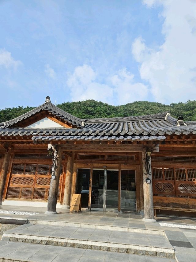 한옥과 나룻배가 어우러진 감성카페, 완주 소양한옥티롤 🚤🏡