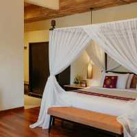 A Taste of Tradition in Tropical Elegance