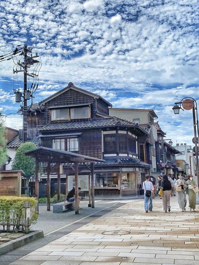 Weekend in Kanazawa – Gardens, Crabs & a Touch of Luxury