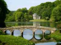 Our Trip to Stourhead in Bloom: A Dreamy Springtime Escape