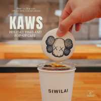  KAWS: HOLIDAY THAILAND POP-UP CAFE’ ☕️ 