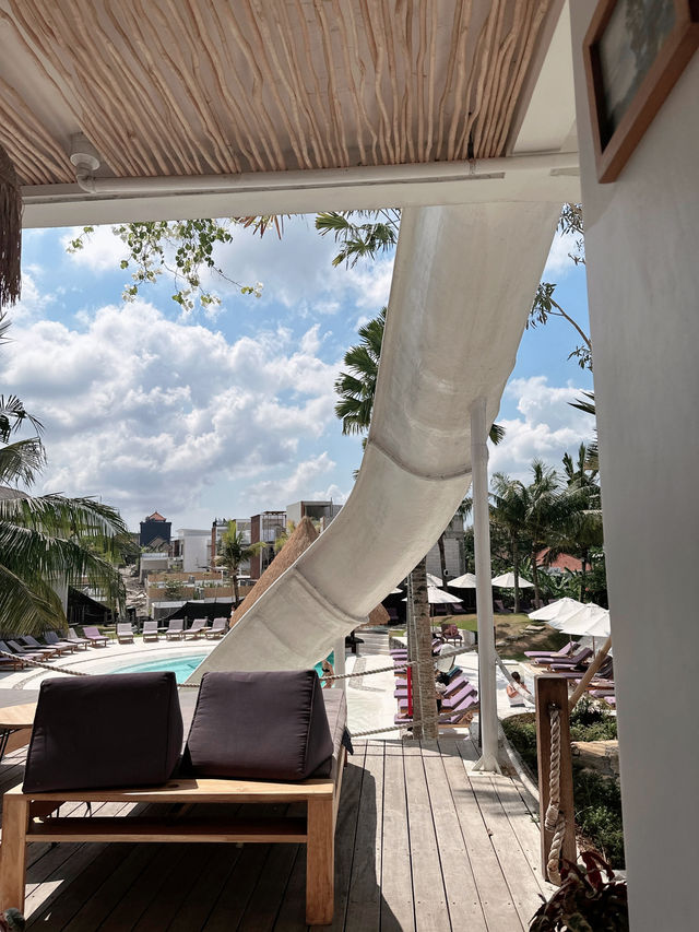 🌺 Paradise Found: A Dreamy Escape at Kos One Hostel, Bali