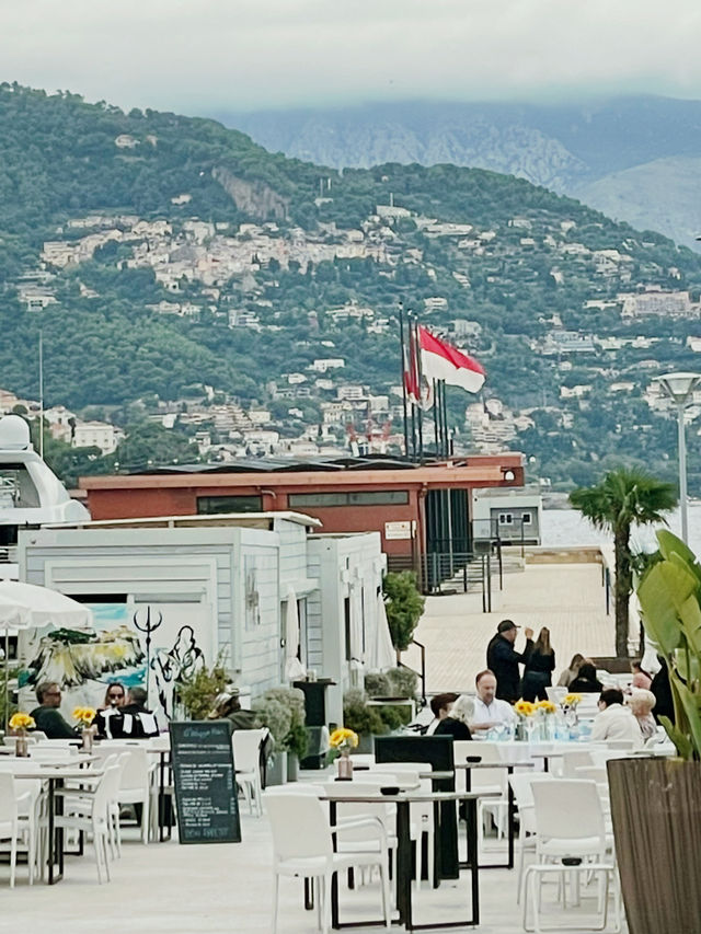 幸福偶遇摩納哥王朝🚢「2歐元的水艇巴士」