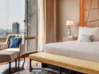 🌆 Urban Sophistication at Its Best – VIE Hotel Bangkok 💼🌸