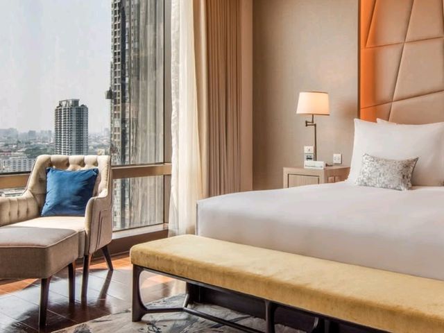 🌆 Urban Sophistication at Its Best – VIE Hotel Bangkok 💼🌸