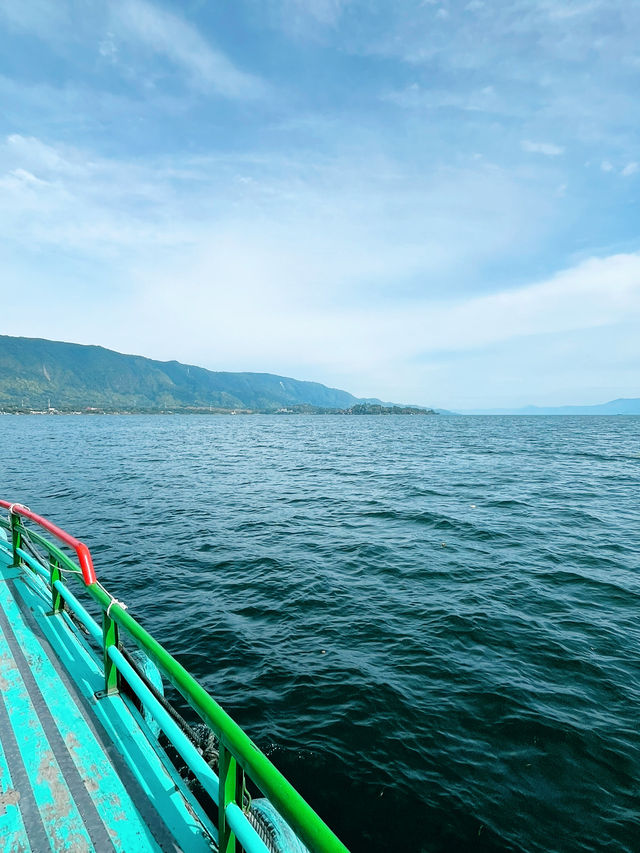 Scenic Ferry Ride from Tiga Raja to Tuk Tuk: A Lake Toba Adventure