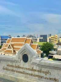 เที่ยวชม วัดไตรมิตรวิทยารามวรวิหาร กรุงเทพ