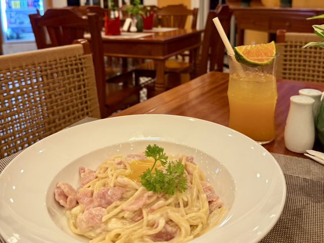Hội Quán Comfort: Creamy Pasta & Chill Vibes in Phu Quoc