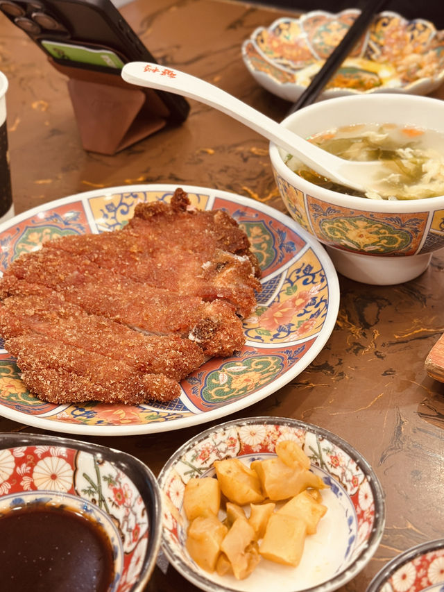 🦀“Crab Me If You Can” — The Timeless Shanghai Taste of Zhuang Shi Longxing