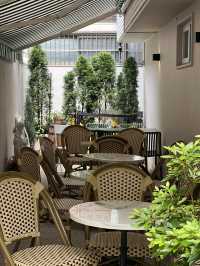 ๐ โ๋ํ ์ ํ ๋ผ๊ตด๋ก ๋ค์ด๊ฐ ๋ฏํ ์คํ โ ์ฐ๋จ๋ Cafe de Rabbitโ
