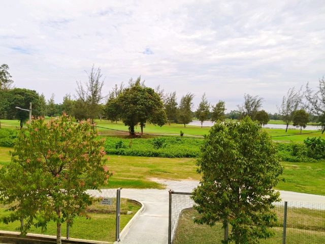 Riverside Relaxation & Family Fun at Amverton Cove Riverine Hotel"