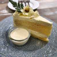 lovely cafe 