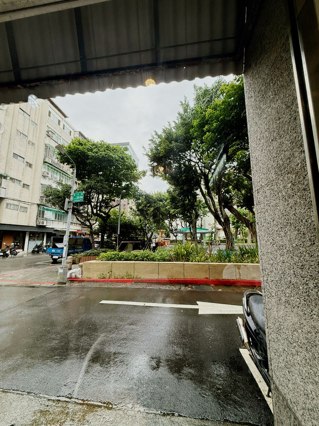 台北中山區 江寧公園與走馬啡咖啡店