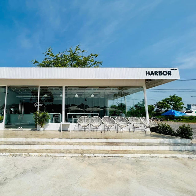 Harbor Café นครศรีธรรมราช — คาเฟ่ริมน้ำสุดชิลล์ 